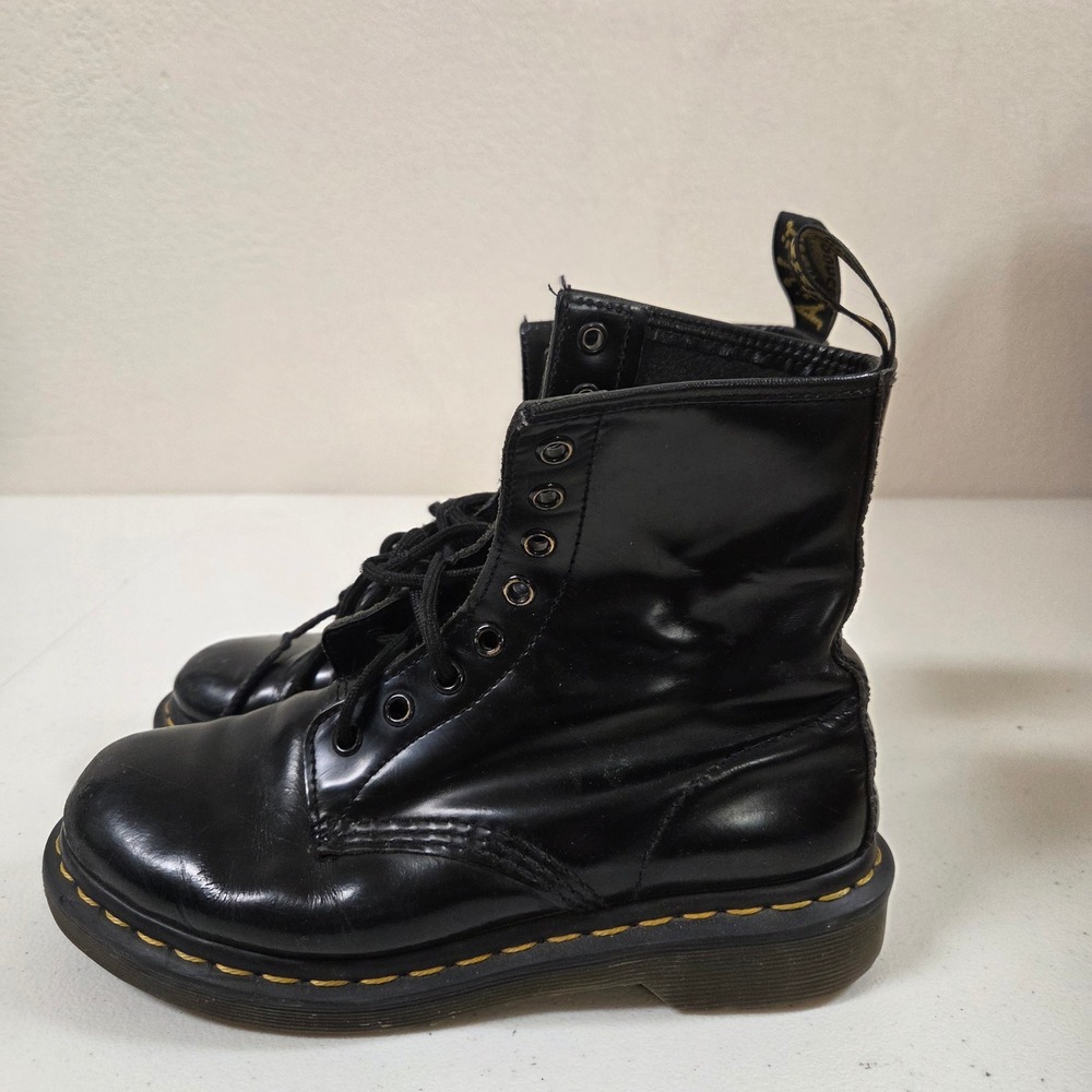 Dr.‎ Martens 1460 Smooth Leather Lace Up Combat Boots Black Mens 8 Womens 9